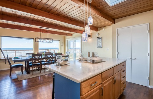 South Beach House | Oceanfront, Pet Friendly, Amazing Views from the 600 Sq Ft Deck!