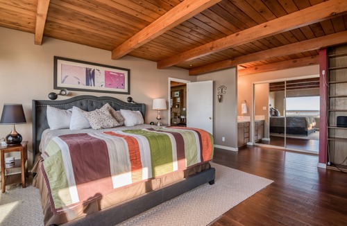 South Beach House | Oceanfront, Pet Friendly, Amazing Views from the 600 Sq Ft Deck!