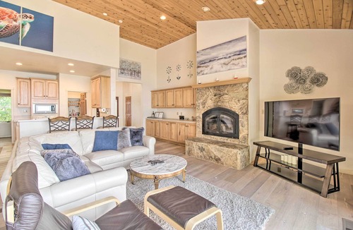 Point Arena House | Oceanfront Point Arena House w/Lovely Deck!