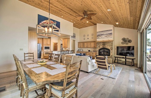 Point Arena House | Oceanfront Point Arena House w/Lovely Deck!