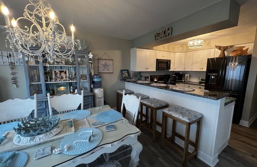 Holgate House | OCEANFRONT! PRIVATE BEACH ACCESS. Yr round RENTALS !