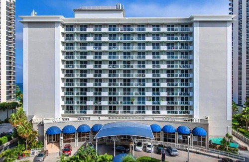 Sunny Isles Beach Condo | Oceanfront renovated condo on the beach - amazing ocean view