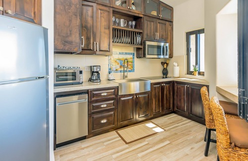 Cabo Bello Condo | OCEANFRONT, REMODELED, AMAZING LOCATION!