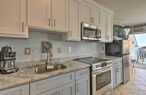 Virginia Beach Apartment | Oceanfront Resort Studio on Virginia Beach!