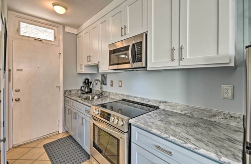 Virginia Beach Apartment | Oceanfront Resort Studio on Virginia Beach!