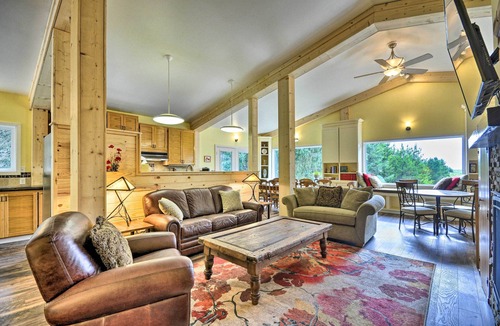 Long Beach House | Oceanfront Retreat w/Private Long Beach Access!