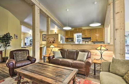 Long Beach House | Oceanfront Retreat w/Private Long Beach Access!