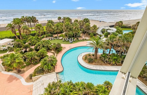 Galveston Condo | Oceanfront retreat with luxury pools, hot tub, lazy river, game room & balcony
