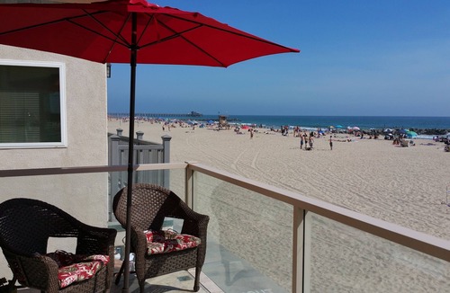 West Newport Condo | OCEANFRONT right on the board walk and the sand