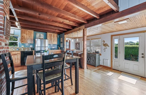 Harbor Cabin | OCEANFRONT Rustic Sunset Cabin with stunning ocean views & staircase to beach!