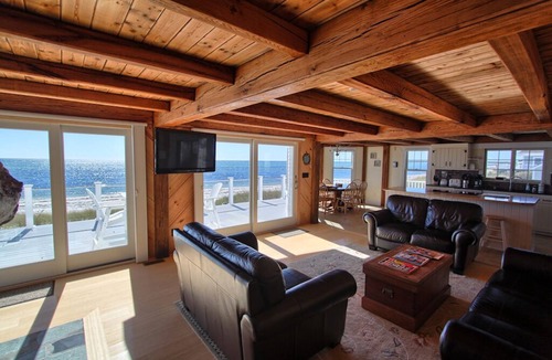 West Yarmouth House | Oceanfront Sandy Beach In West Yarmouth Cape Cod