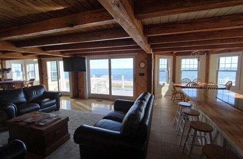 West Yarmouth House | Oceanfront Sandy Beach In West Yarmouth Cape Cod