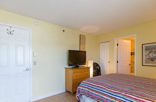 Old Orchard Beach Condo | Oceanfront Seawatch Condo unit 402