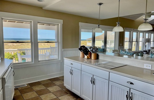 South Beach House | Oceanfront/Spectacular Views/"OCEAN BEACH "