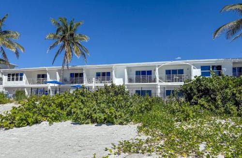 Longboat Key Apartment | Oceanfront Studio on Longboat Key!
