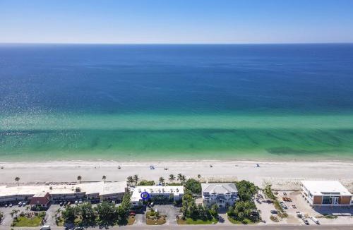 Longboat Key Apartment | Oceanfront Studio on Longboat Key!