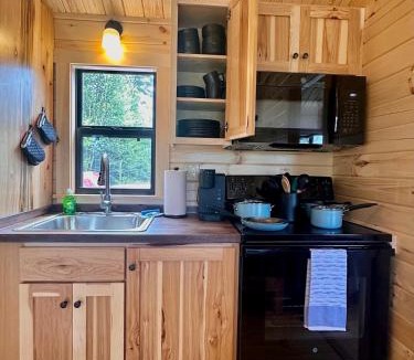 Steuben House | Oceanfront Sunset View Cabin