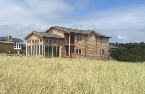 Manzanita House | Oceanfront! - The Oregon Ocean Home