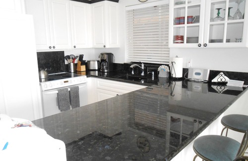 Seaside Condo | Oceanfront Top Floor SW Corner Unit - 2bd 2 bath - Location & View