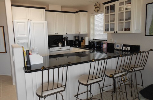 Seaside Condo | Oceanfront Top Floor SW Corner Unit - 2bd 2 bath - Location & View