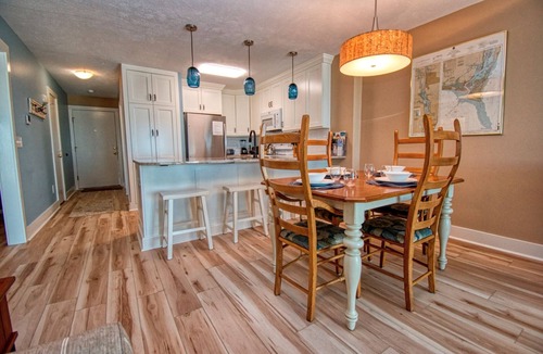 Kure Beach Condo | Oceanfront top floor condo in Ocean Dunes. Indoor and outdoor pools