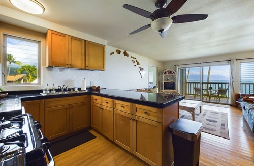 Ualapue Condo | Oceanfront true 2 bedroom w/lanai on Molokai