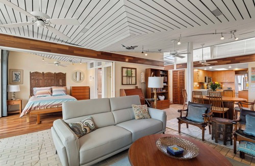 Atlantic Beach Condo | Oceanfront unit with a 800 square foot oceanfront deck