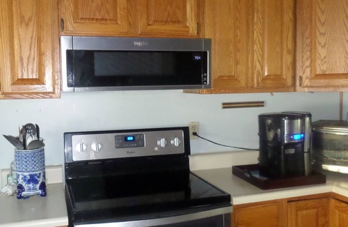 Glen Cove House | Oceanfront,Unobstructed Views Private Onsite ocean access to a small sandy beach