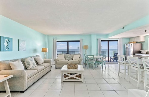 Daytona Beach Shores Apartment | Oceanfront Penthouse Pool Hot Tub Beach Access