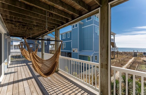 Village of Stump Sound House | Oceanfront home w/Backyard Beach Access!