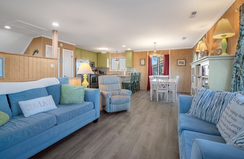 South Nags Head House | Oceanfront Views at Good Day Sunshine