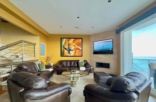 Playas De Tijuana House | Oceanfront Villa 4BR 4BA Real Mediterraneo with pool