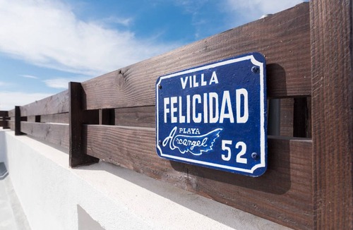 La Paloma Villa | Oceanfront Villa Felicidad