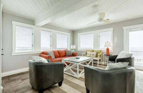 Spanish Grant House | Oceanfront Vista