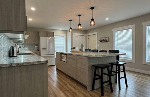 Summerside House | Oceanfront w/Sauna, Beach Access & Ocean Views