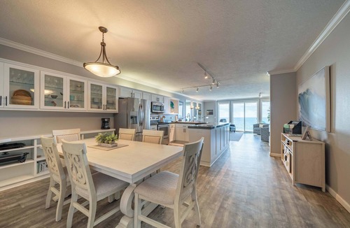 Depoe Bay Condo | Oceanfront, Whale Watching, Pool - Thundering Sea