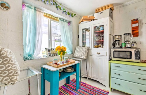 White Stone Cottage | Oceanfront White Stone Cottage w/Private Beach!