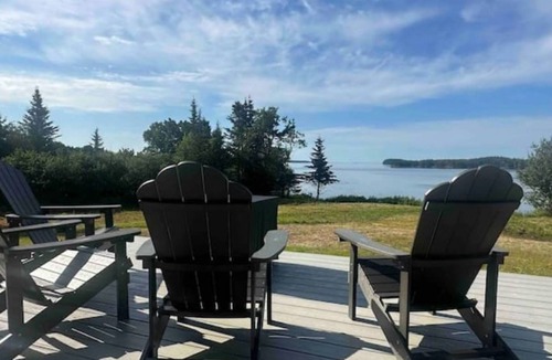 East Machias Cottage | Oceanfront with Private Beach - Little Bay Retreat