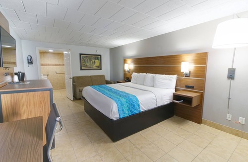 Northeast Virginia Beach Hotel | Oceans 2700