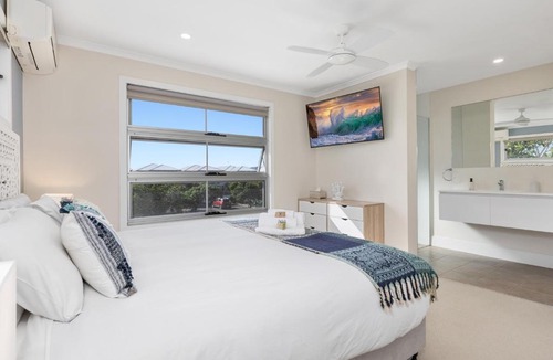 Kingscliff House | Oceans Five Townhouse by Kingscliff Accommodation