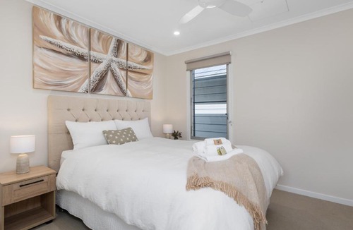 Kingscliff House | Oceans Five Townhouse by Kingscliff Accommodation