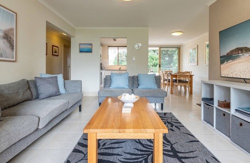 Boomerang Beach Apartment | Oceanside 17 - Breezes