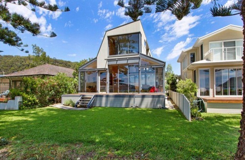 Patonga House | Oceanside by HolidayCo.