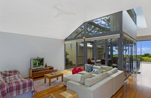 Patonga House | Oceanside by HolidayCo.