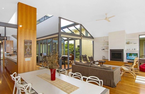 Patonga House | Oceanside by HolidayCo.