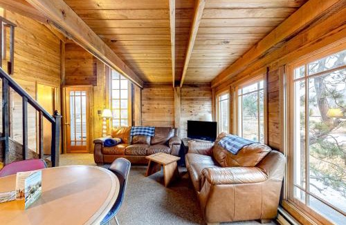 Neskowin House | Oceanside Cabin