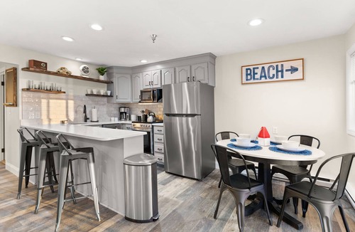 Hampton Condo | Oceanside condo ON Hampton Beach