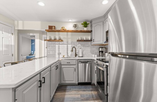 Hampton Condo | Oceanside condo ON Hampton Beach