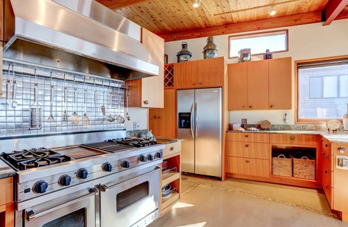 Arch Cape House | Oceanside Escape An Oceanfront Gathering Place