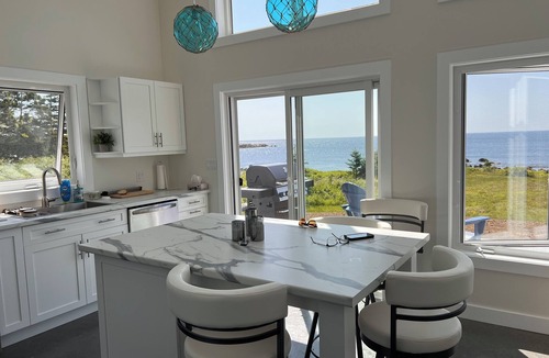 Hunts Point House | Oceanside Escape.